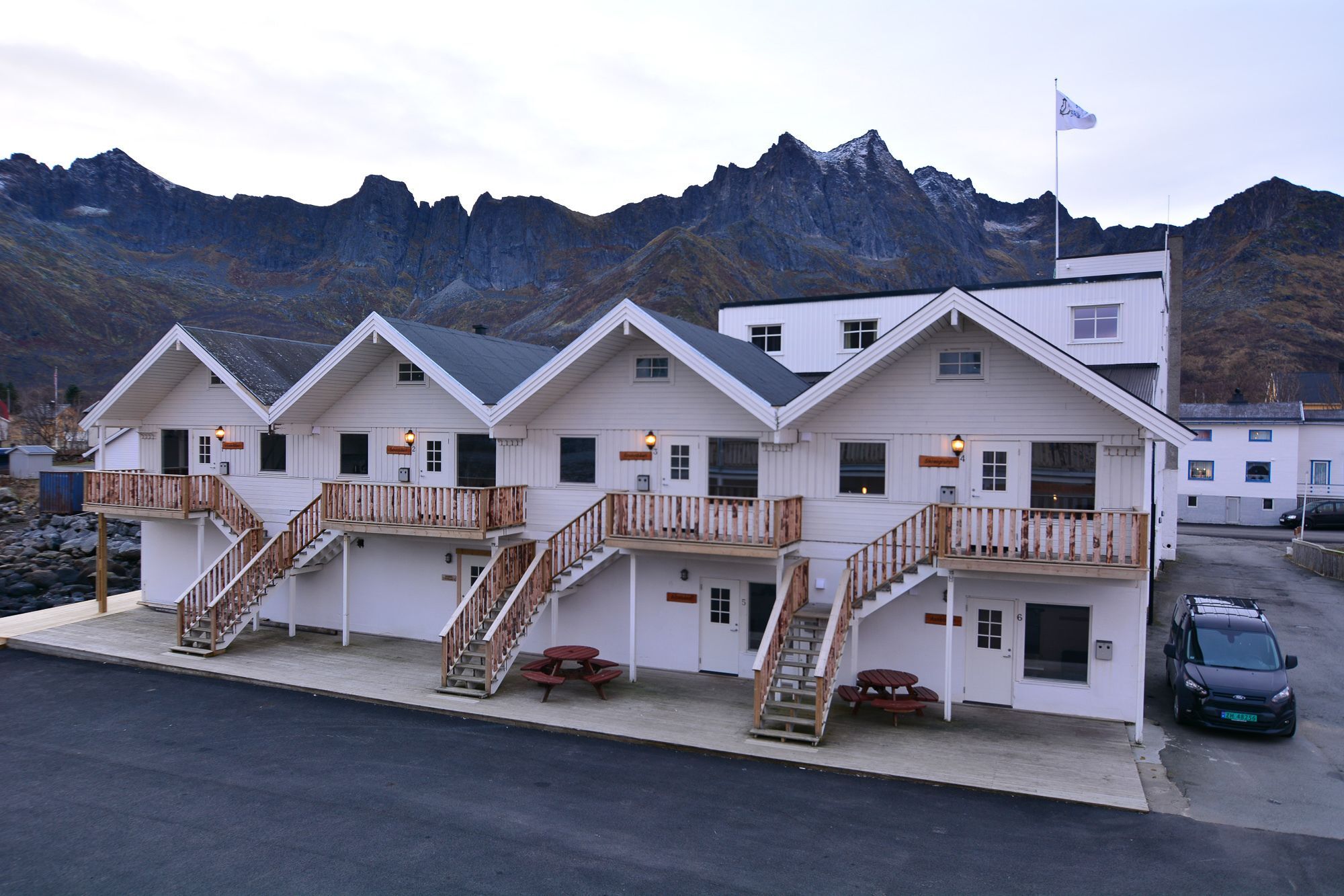 Mefjord Brygge Hotel Mefjordvaer Exterior photo